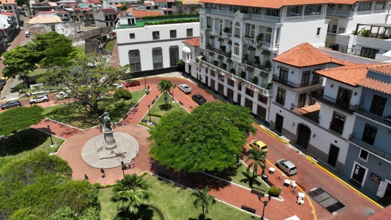 See Casco Viejo in a Day